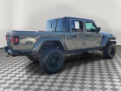 2023 Jeep Gladiator Sport