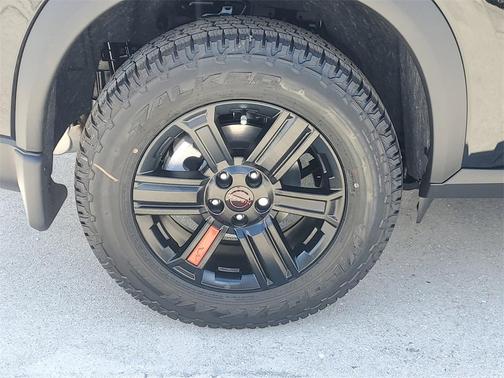 2025 Nissan Rogue Rock Creek