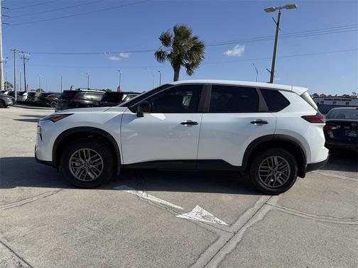 2025 Nissan Rogue S