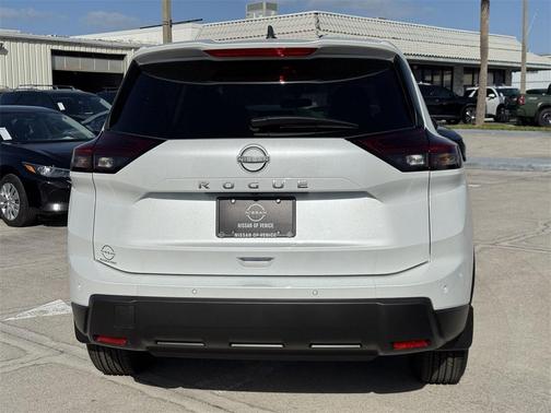 2025 Nissan Rogue S