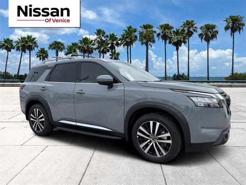 2025 Nissan Pathfinder Platinum