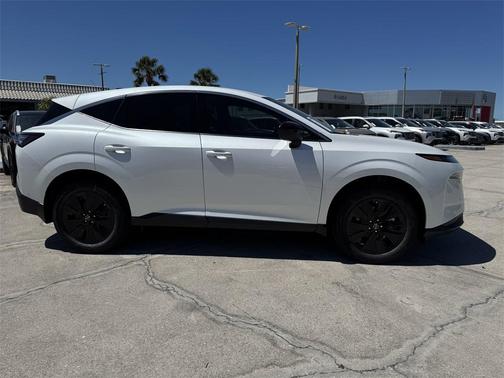 2025 Nissan Murano SV