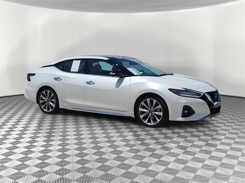 2023 Nissan Maxima Platinum