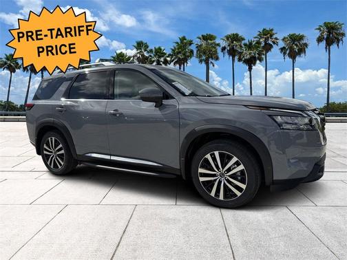 2025 Nissan Pathfinder Platinum
