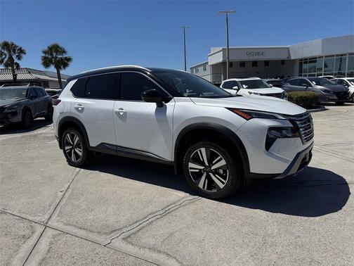 2025 Nissan Rogue SL