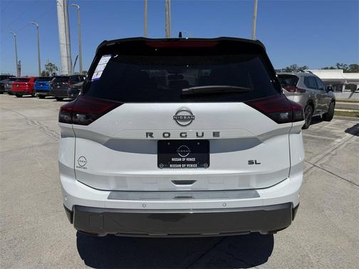 2025 Nissan Rogue SL