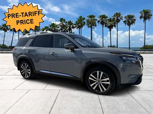 2025 Nissan Pathfinder Platinum