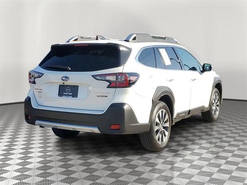 2025 Subaru Outback Touring