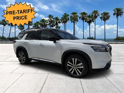 2025 Nissan Pathfinder Platinum
