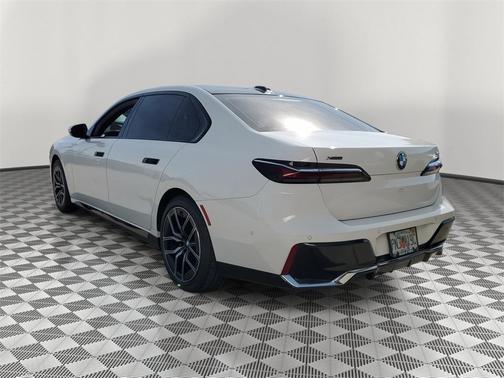 2024 BMW 740 i xDrive