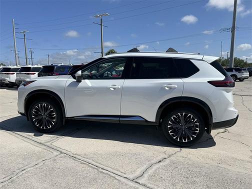 2025 Nissan Rogue Platinum