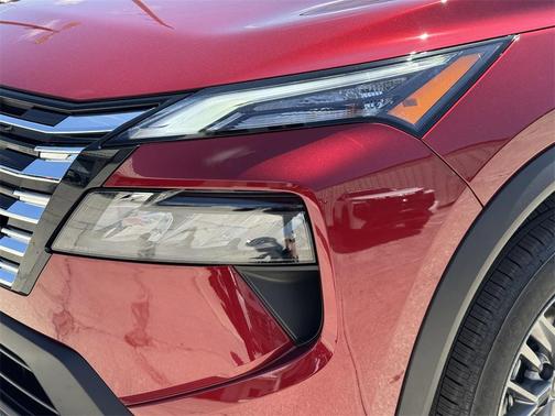 2025 Nissan Rogue S