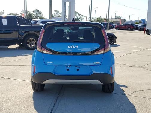 2023 Kia Soul EX