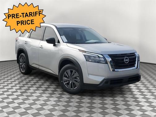 2025 Nissan Pathfinder S