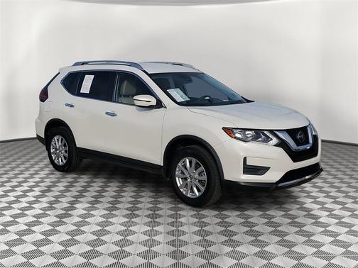 2020 Nissan Rogue SV