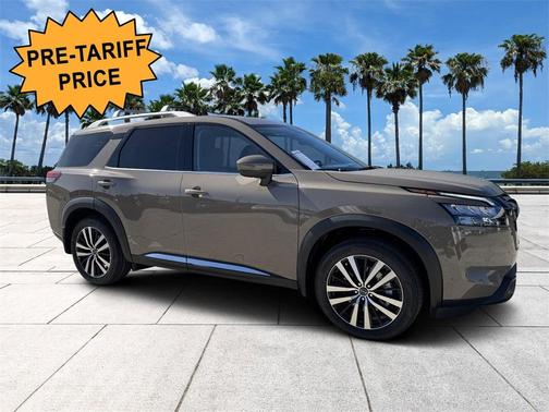 2025 Nissan Pathfinder Platinum