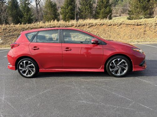 2018 Toyota Corolla iM Base