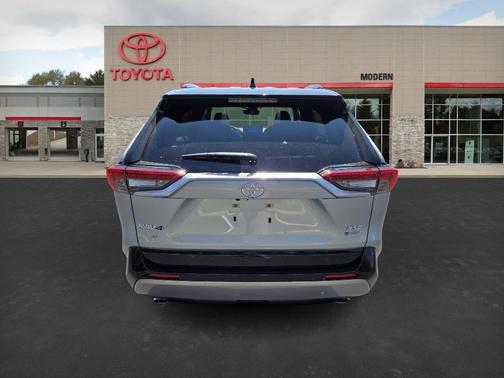 2025 Toyota RAV4 Hybrid XSE