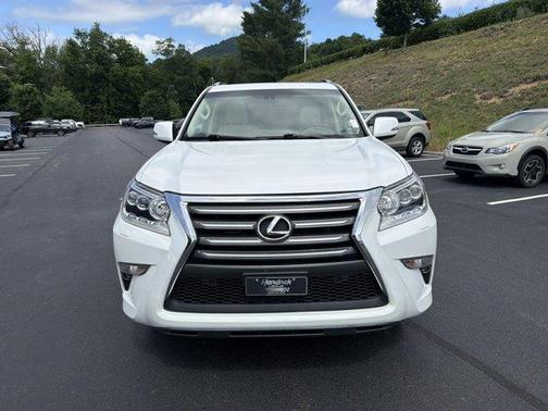 White 2017 Lexus GX 460 Base