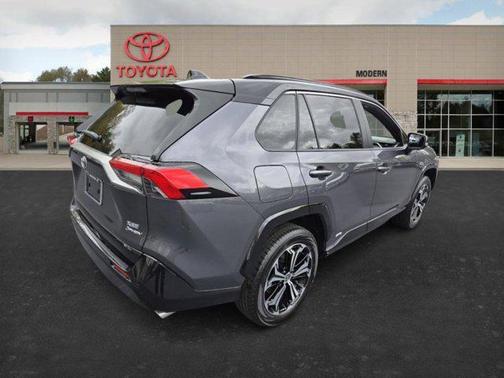 2025 Toyota RAV4 Plug-In Hybrid XSE