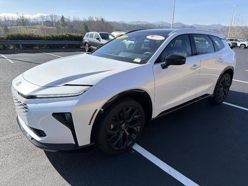 2025 Toyota Crown Signia LIMITED