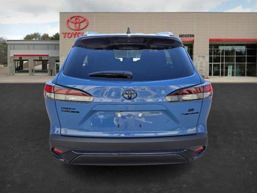 2026 Toyota Corolla Cross Hybrid SE