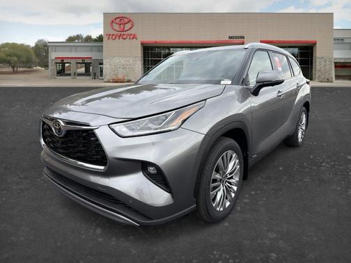 Gray 2026 Toyota Highlander Hybrid Platinum