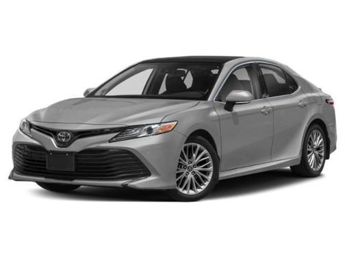 Red 2018 Toyota Camry XLE
