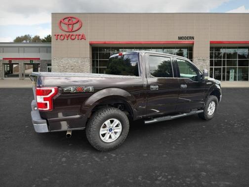 Red 2018 Ford F-150 XLT