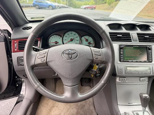 Black 2005 Toyota Camry Solara SLE
