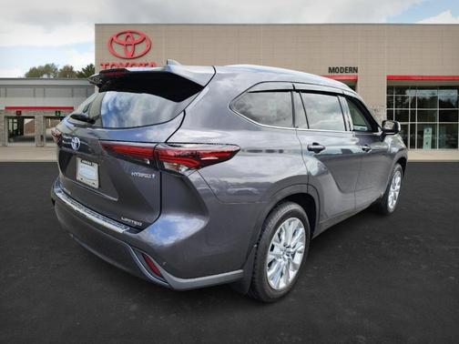 2024 Toyota Highlander Hybrid Limited
