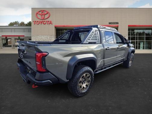 2025 Toyota Tacoma Hybrid Trailhunter