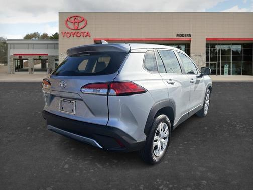 Silver 2024 Toyota Corolla Cross L