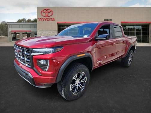 2025 GMC Canyon AT4