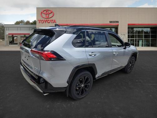 2025 Toyota RAV4 Hybrid XSE