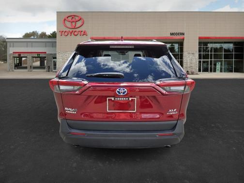 2024 Toyota RAV4 Hybrid XLE Premium