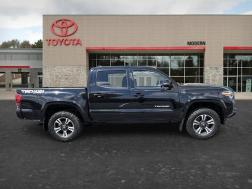 Black 2019 Toyota Tacoma TRD Sport
