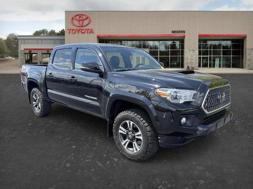 Black 2019 Toyota Tacoma TRD Sport