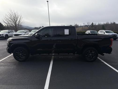 2024 Toyota Tundra Platinum