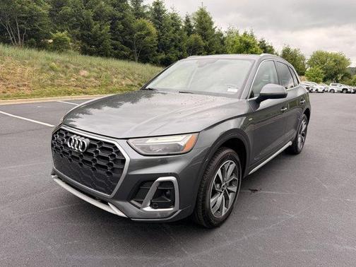 Daytona Gray Pearl Effect 2023 Audi Q5 45 S line Premium Plus