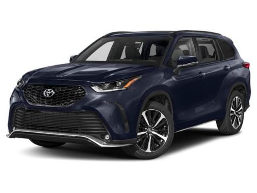 Gray 2022 Toyota Highlander XLE