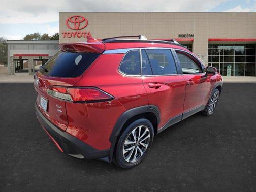 2022 Toyota Corolla Cross XLE