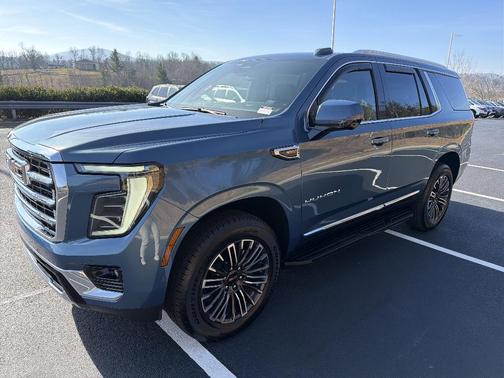2025 GMC Yukon Elevation