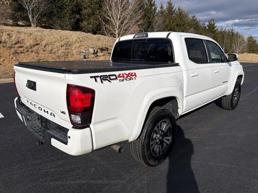 2018 Toyota Tacoma TRD Sport
