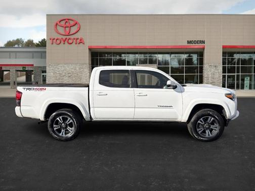 2018 Toyota Tacoma TRD Sport