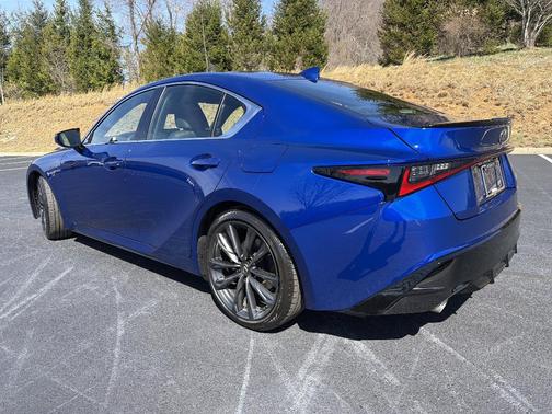 2025 Lexus IS 350 F SPORT Design