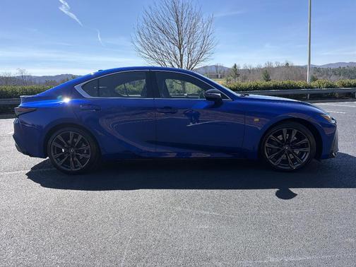 2025 Lexus IS 350 F SPORT Design