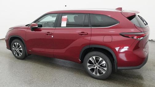 Red 2026 Toyota Highlander Hybrid XLE