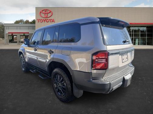 2025 Toyota Land Cruiser Base