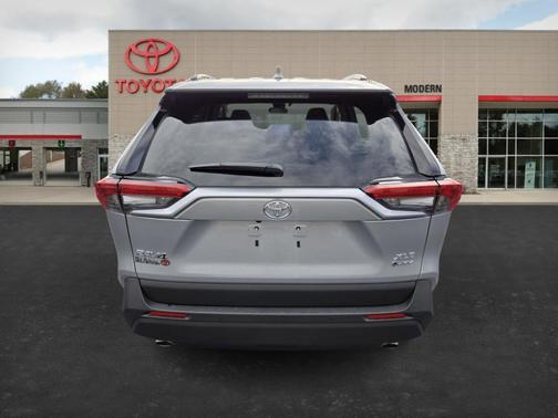 2025 Toyota RAV4 Hybrid XLE Premium